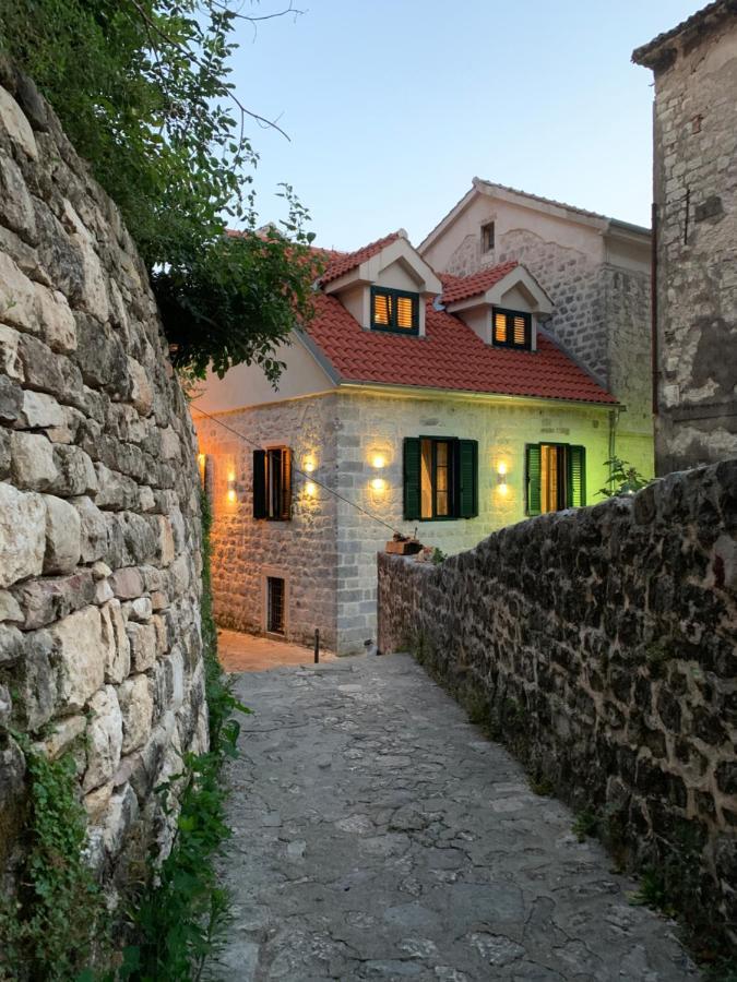 Kazin Supreme Hotel Котор Екстериор снимка