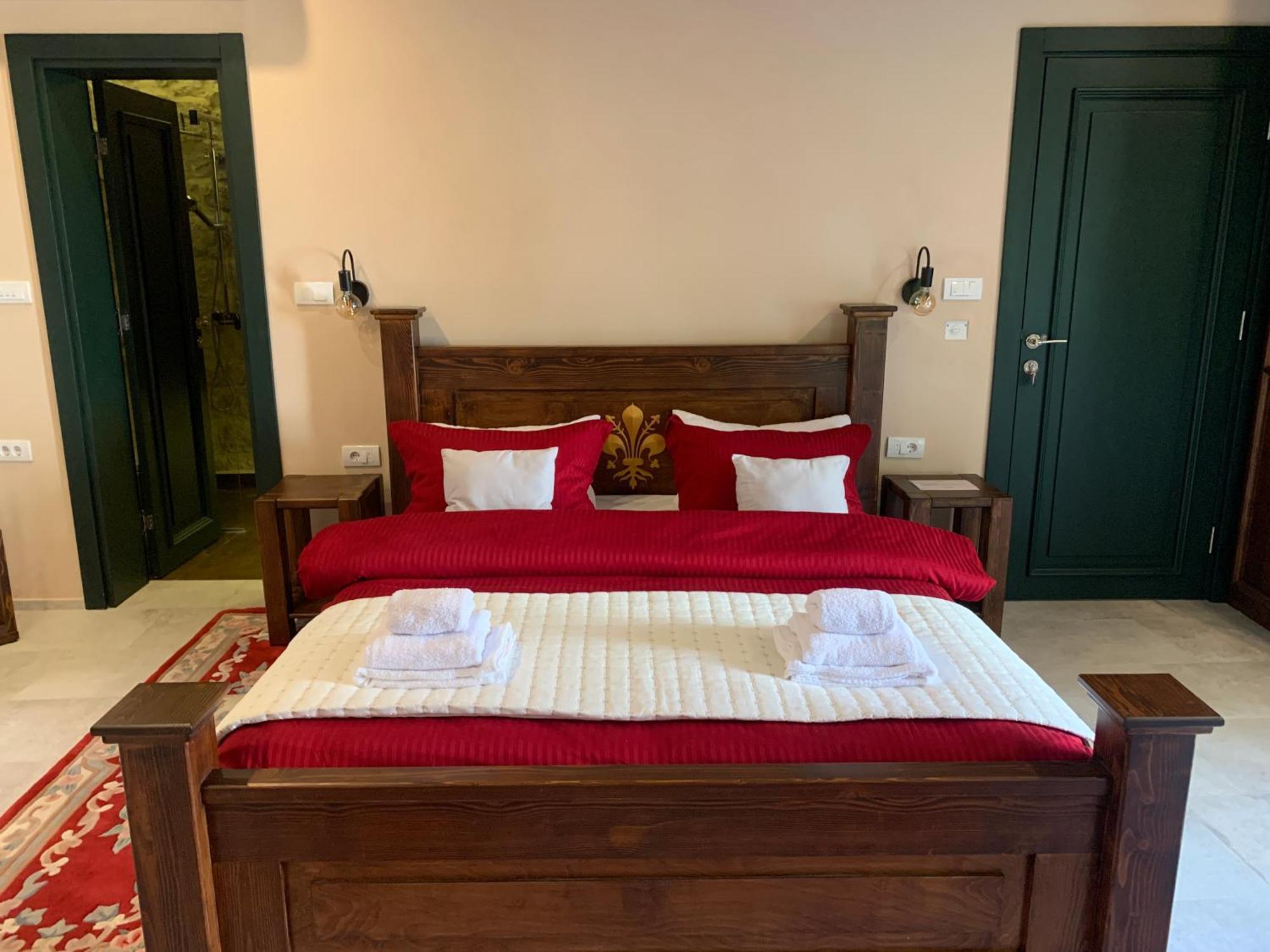 Kazin Supreme Hotel Котор Екстериор снимка
