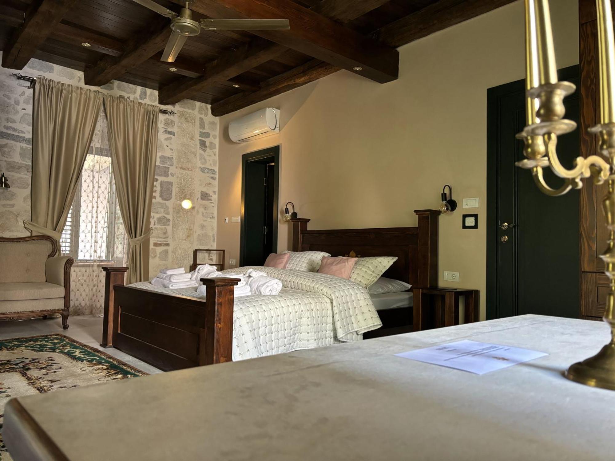 Kazin Supreme Hotel Котор Екстериор снимка