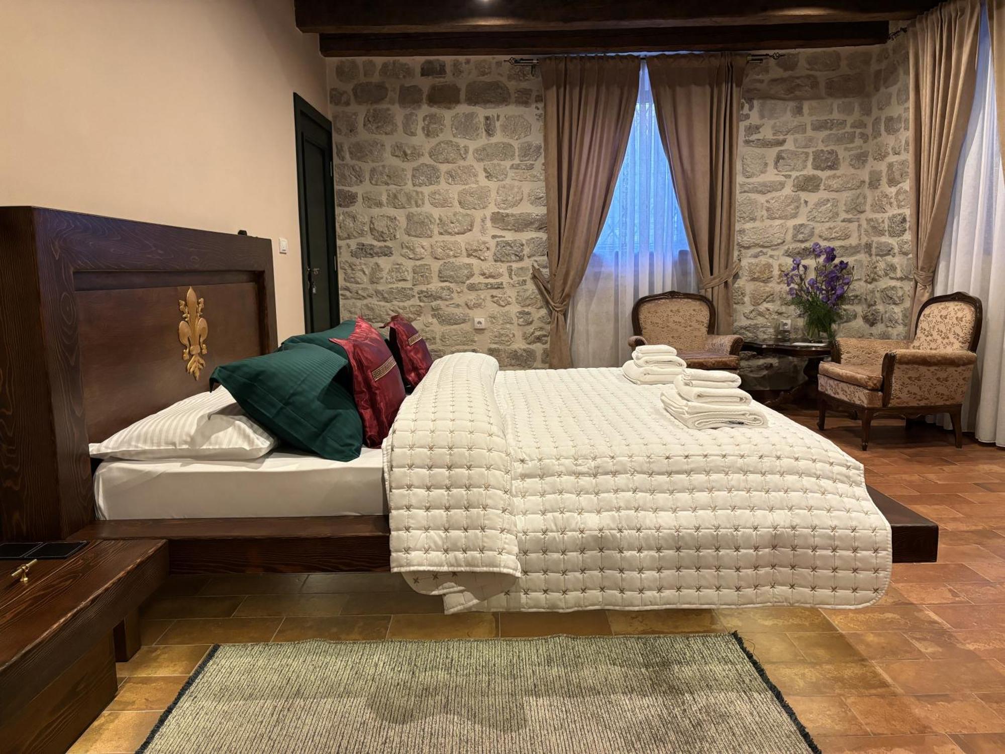 Kazin Supreme Hotel Котор Екстериор снимка
