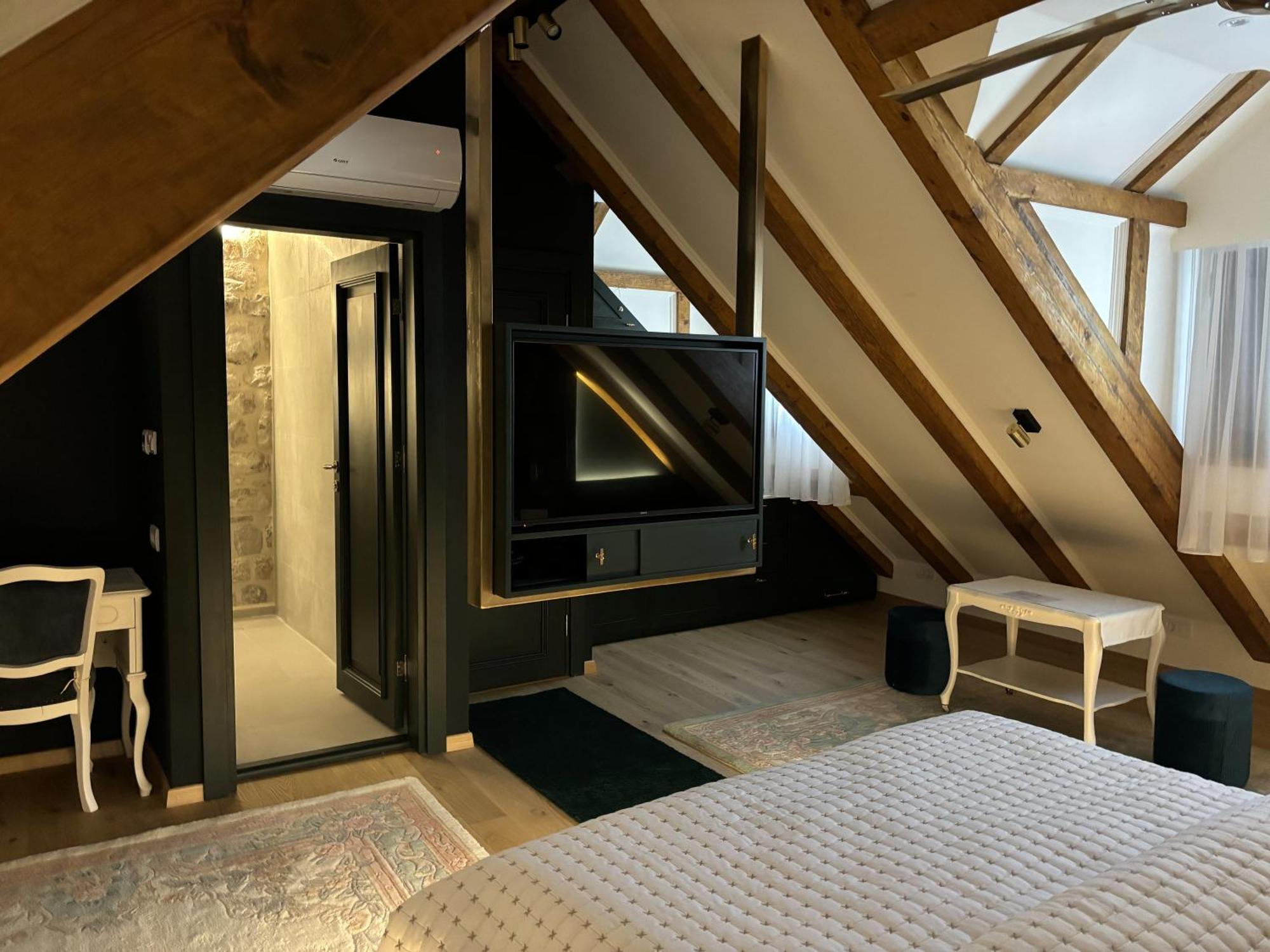 Kazin Supreme Hotel Котор Стая снимка